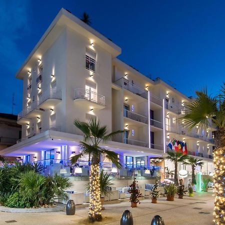 Hotel Lido Cattolica Esterno foto