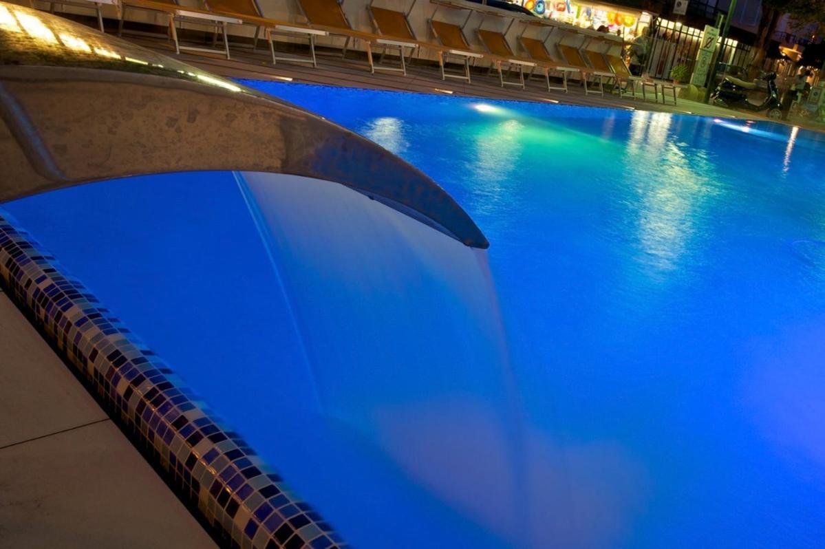 Hotel Lido Cattolica Esterno foto