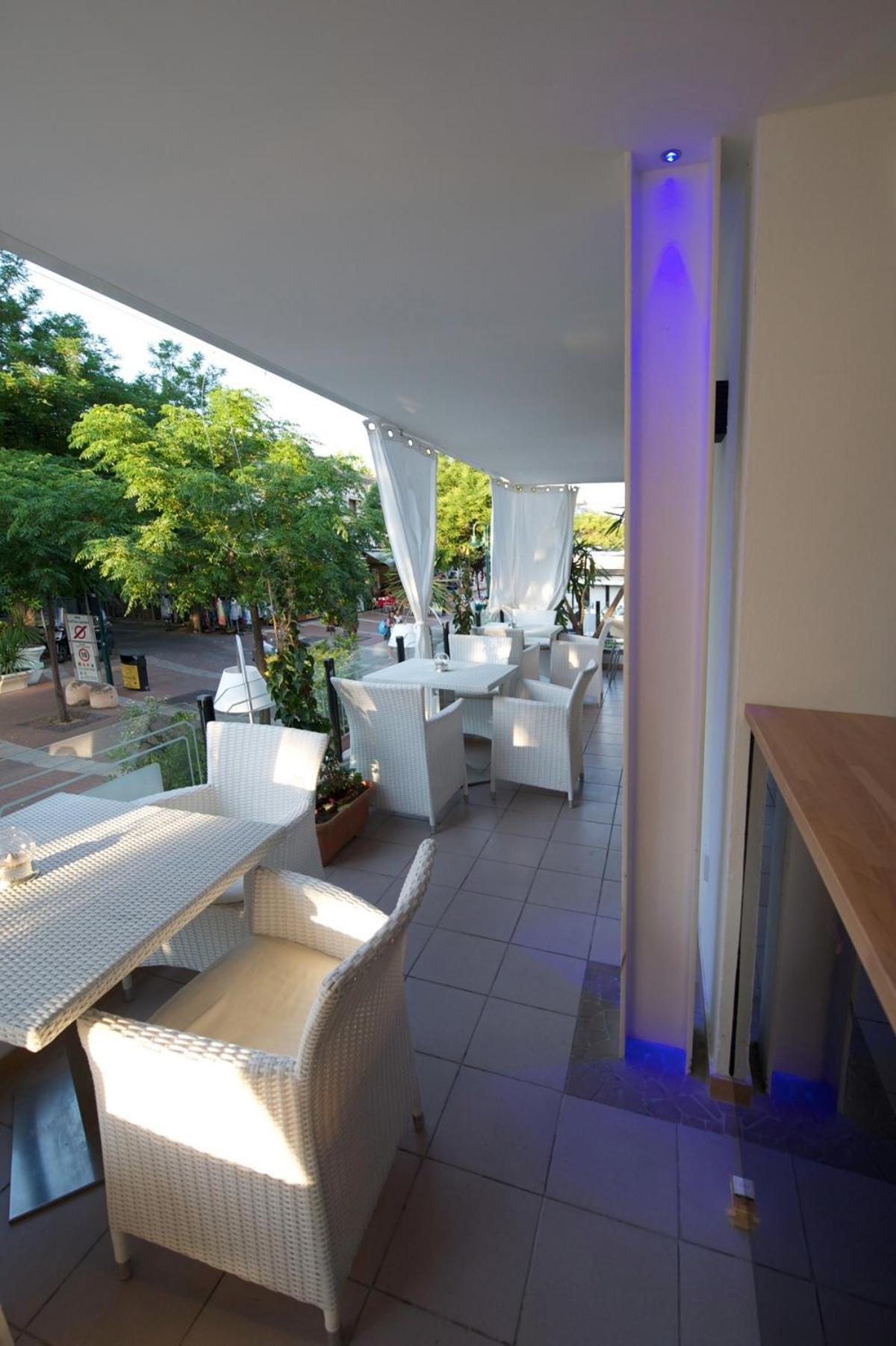 Hotel Lido Cattolica Esterno foto