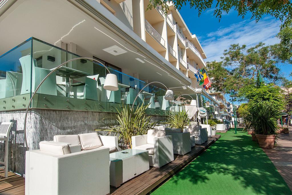 Hotel Lido Cattolica Esterno foto